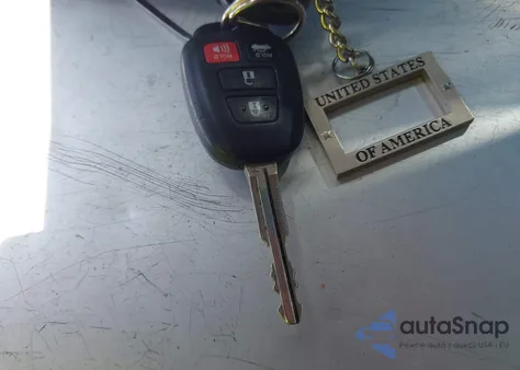 2017 Toyota Corolla Le из США, поврежденный, VIN 2T1BURHE3HC761091